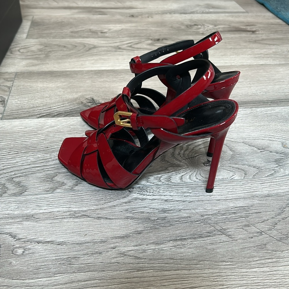 Saint Laurent Red Patent Leather Sandals - Picture 10 of 11